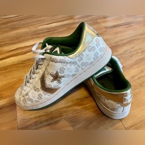 9.5 Men’s 11 Women’s RARE Leather Converse $ Money Dollar Signs
